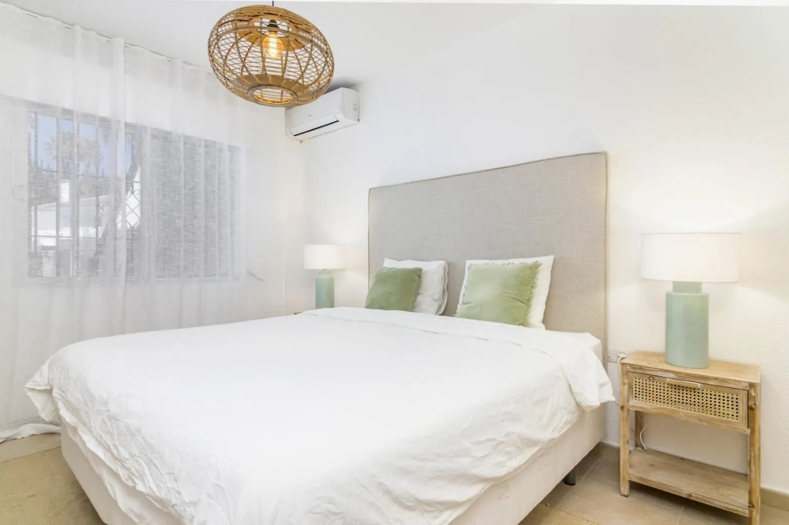 Ags48B- Great Location Close To Puerto Banus Casa Marbella Spain